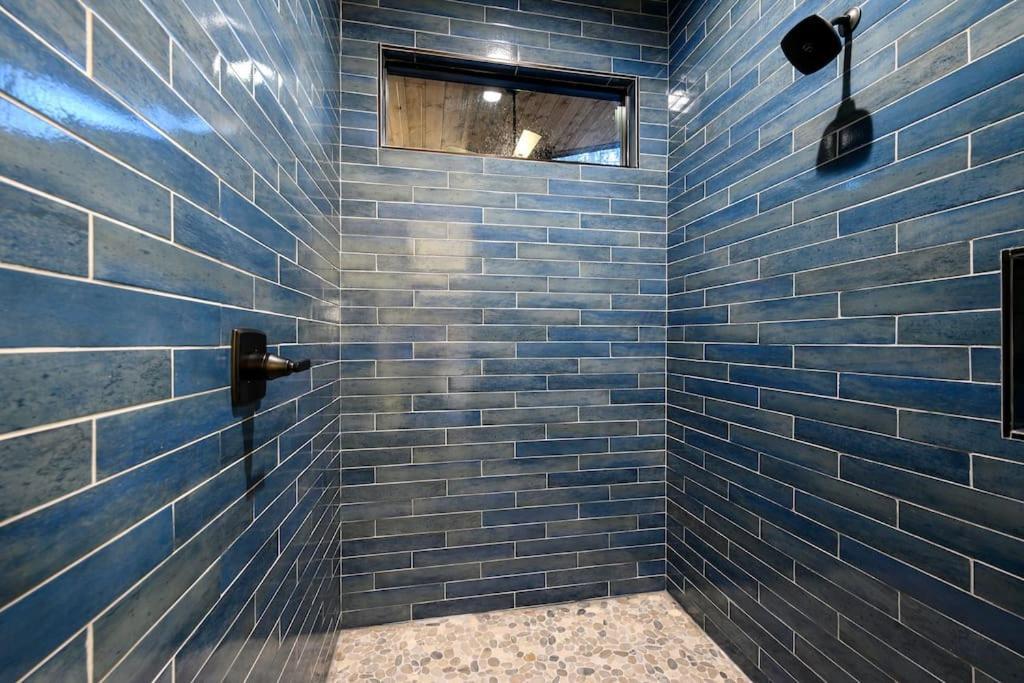 Brand New Luxury 2 Bedroom With Loft And Spa Sleeps 10 Broken Bow Esterno foto